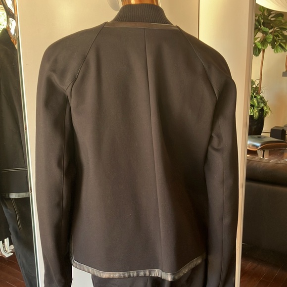 Danier bomber jacket with leather details - Picture 7 of 8